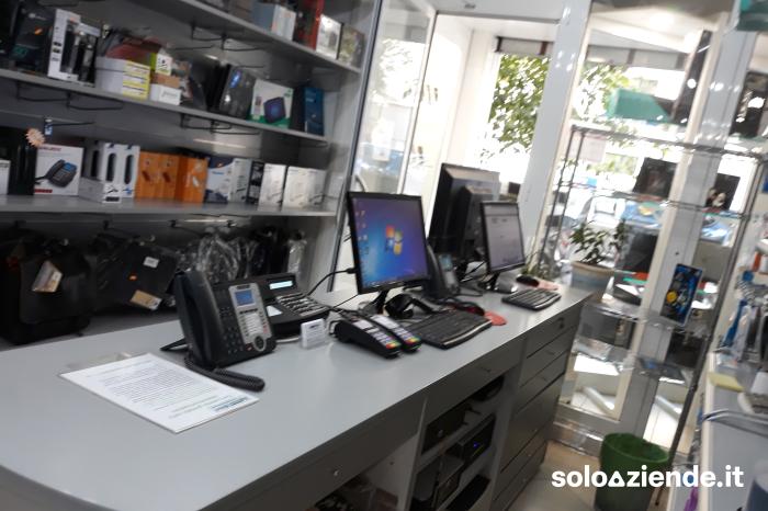Vendita Commercio al dettaglio non alimentare VENDITA/ASSISTENZA TELEFONIA/INFORMATICA a Roma (RM)